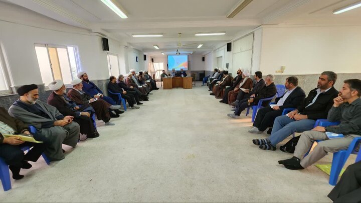 پناه حقیقی جامعه در برابر فتنه‌ها و بحران‌های فکری قرآن کریم است