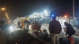 مصدومیت ۴ نفر در محور گالیکش-جنگل گلستان بر اثر واژگونی خودرو