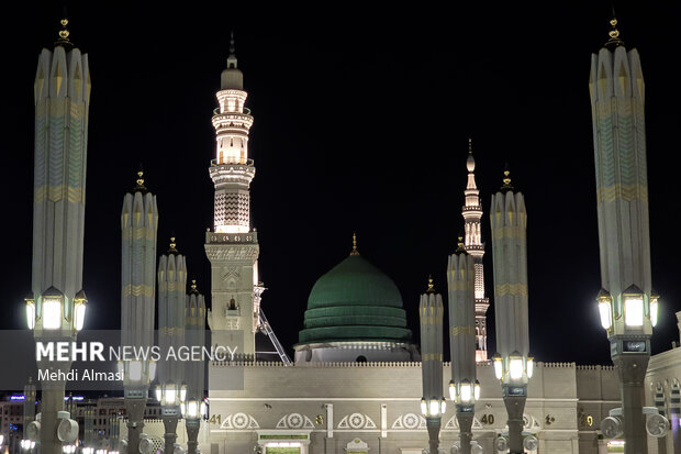 مسجد النبی(ص) در آستانه ولادت حضرت زهرا (س)