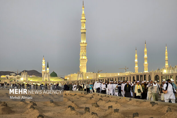 مسجد النبی(ص) در آستانه ولادت حضرت زهرا (س)