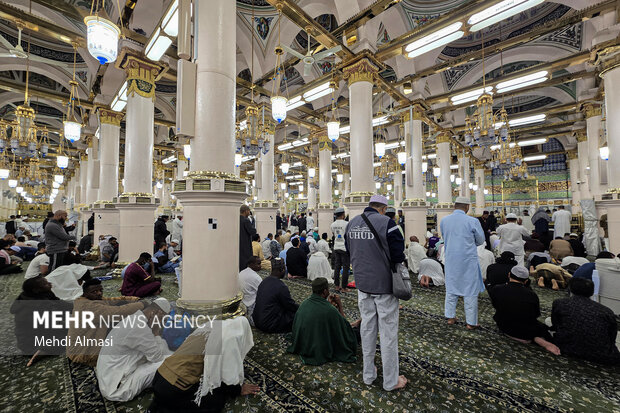 مسجد النبی(ص) در آستانه ولادت حضرت زهرا (س)