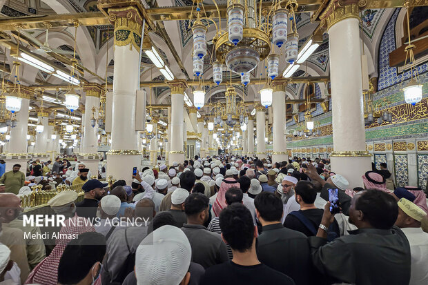 مسجد النبی(ص) در آستانه ولادت حضرت زهرا (س)