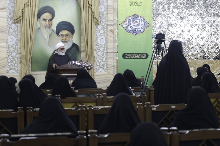 مروی:نبض فرهنگی و اثرگذاری جامعه در دستان زنان است