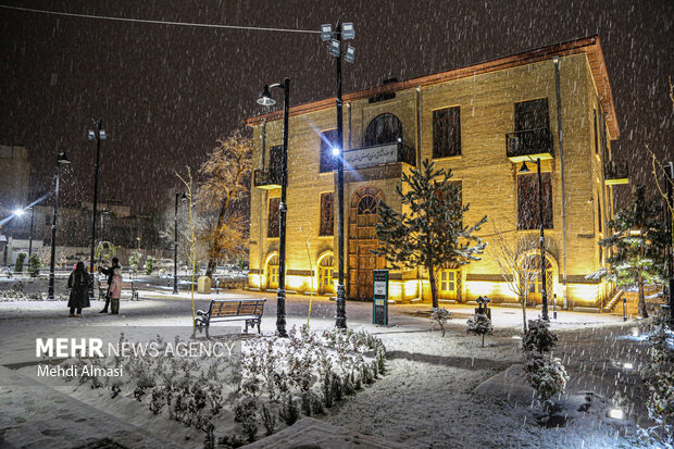 بارش برف در زنجان