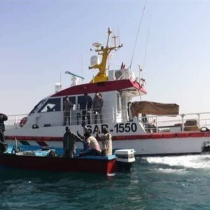 نجات دو قایق صیادی گرفتار نقص فنی در بندرلنگه