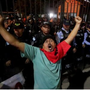 هندوراس در آستانه آشوب سیاسی و اعتراضات خیابانی