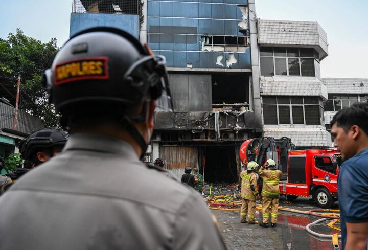 ۲۲ کشته در پی آتش‌سوزی ساختمان اداری در جاکارتا اندونزی