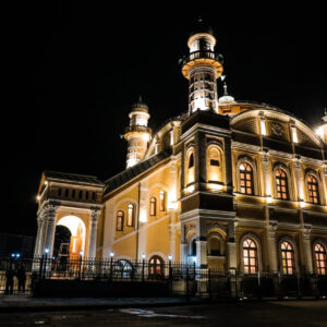 از شکوه مسجد کبود تا تاریخ مسجد شاه دو شمشیره؛ نگین فیروزه‌ای مزارشریف