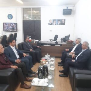 بخشدار خارگ: خدمات بانکی برای بازنشستگان و ساکنان جزیره تسهیل می شود