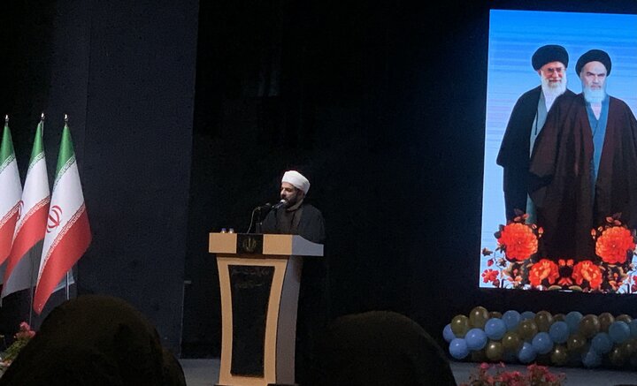 امام جمعه اهل سنت ارومیه: باید اتحاد و انسجام ملی کشور حفظ شود