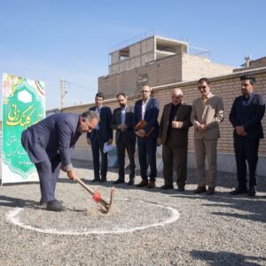 عملیات احداث سالن چندمنظوره دبستان شاهد در بیرجند آغاز شد