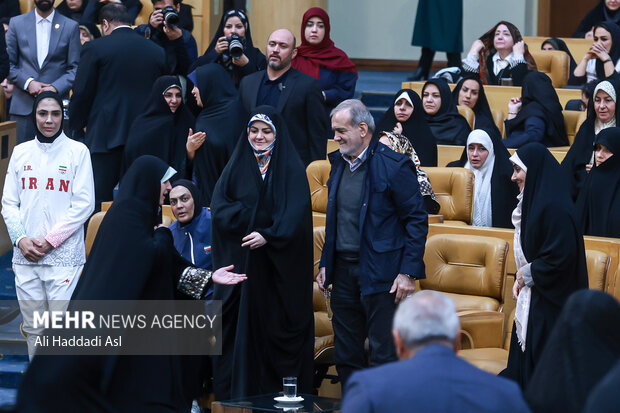 گرامیداشت «روز زن» با حضور رئیس جمهور