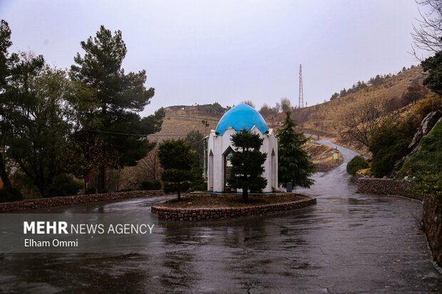 سنندج در آغوش باران؛ پاییزی پر از رنگ و طراوت