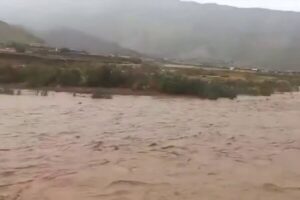 طغیان رودخانه فصلی گوربند شهرستان میناب