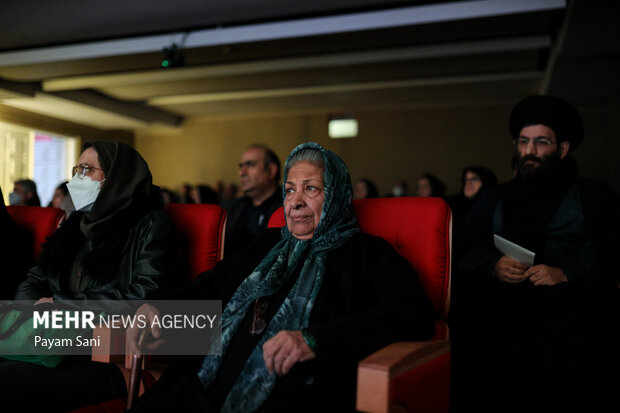 نکوداشت بانوان مؤثر در موزه ملک