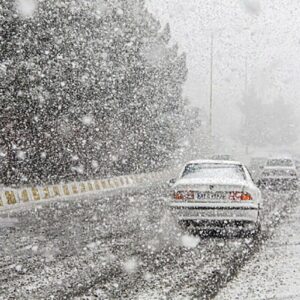 افزایش خطر تصادفات در زمان بارش برف و باران؛ لزوم استفاده از زنجیر چرخ