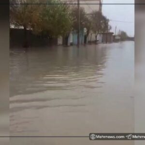 جاری شدن سیلاب در روستای آقاجان رومشکان