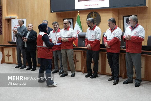 پاسداشت از داوطلبین هلال احمر گیلان