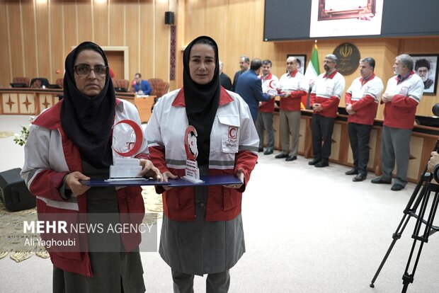 پاسداشت از داوطلبین هلال احمر گیلان