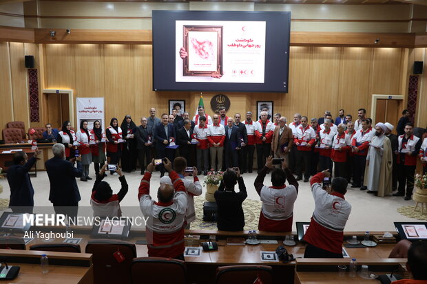 پاسداشت از داوطلبین هلال احمر گیلان