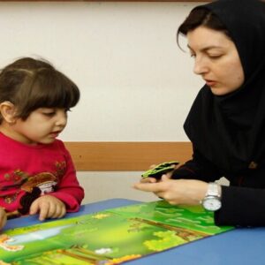 روزمرگی‌های دو مادر؛ وقتی شیوه‌های نوین آموزشی جای مادر را نمی‌گیرد