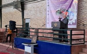 کارگران در تنگنای معیشت هستند؛ «درآمد ریالی در برابر هزینه‌های دلاری»