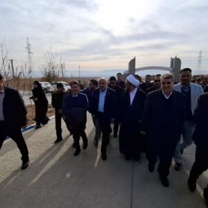 بازدید وزیر تعاون از کارخانه ذوب‌آهن شاهرود