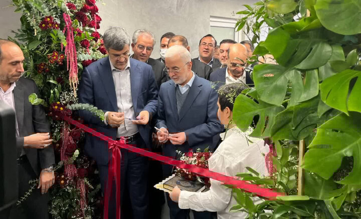 وزیر کشور: باید فرش قرمز برای سرمایه‌گذاران پهن کنیم