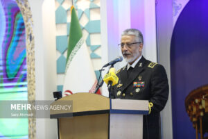 سخنرانی امیر دریادار حبیب‌الله سیاری در همایش زوج‌های جوان ارتش