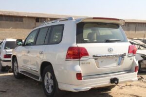 «لندکروز» قاچاق در گناوه توقیف شد