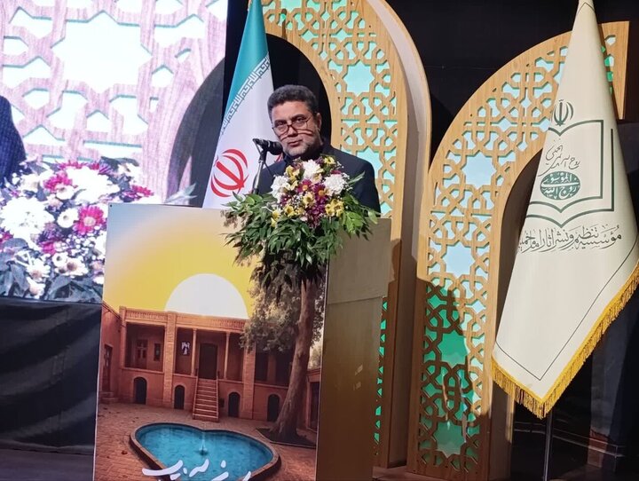 قاسمی: «بر آستان آفتاب» الگوی موفق در حفظ و ترویج اندیشه امام راحل است