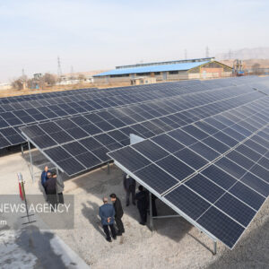 مراسم بهره‌برداری از نیروگاه خورشیدی در مشهد