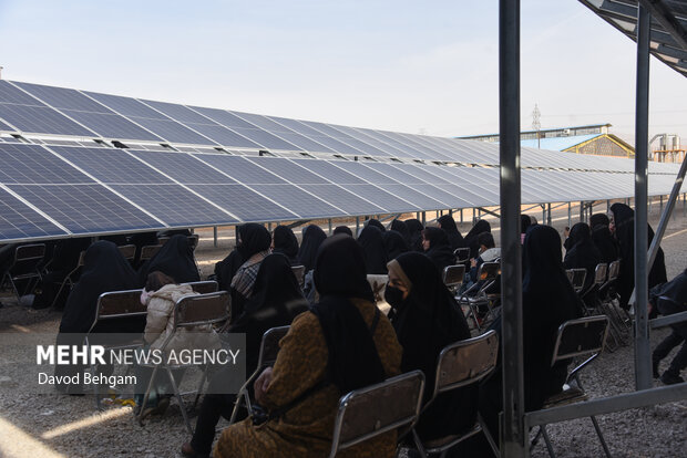 افتتاح نیروگاه خورشیدی به همت کمیته امداد امام خمینی(ره)