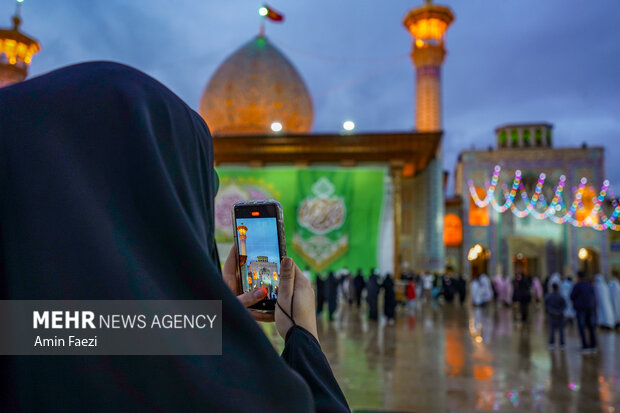 طراوت باران در حرم شاهچراغ(ع)