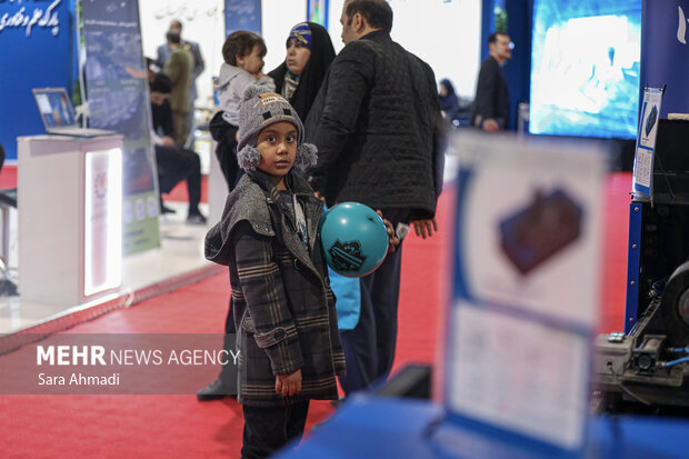 نمایشگاه هفته پژوهش و فناوری