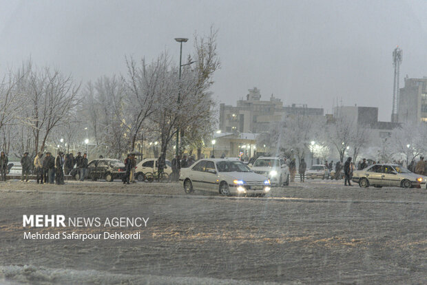 شهرکرد، بام ایران سفید پوش شد