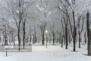 بارش برف پاییزی در شهرکرد