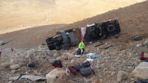 علت واژگونی اتوبوس تهران–یاسوج در سمیرم مشخص شد