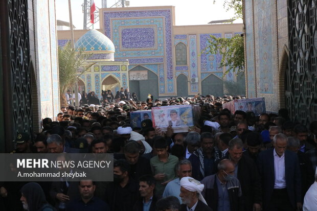 آیین تشییع شهدای حادثه تروریستی لار در زابل