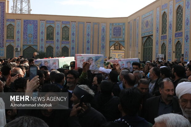 آیین تشییع شهدای حادثه تروریستی لار در زابل