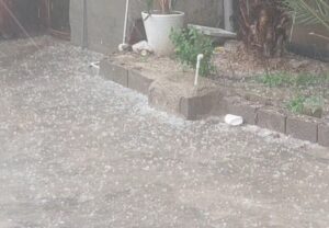 بارش تگرگ در آبپخش