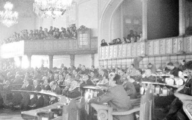 ماجرای شهادتین دکتر مصدق در مخالفت با سلطنت رضاخان؛ در مجلس چه گذشت؟