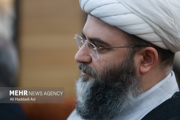 نشست رئیس سازمان تبلیغات اسلامی با بانوان همکار