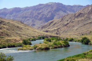 «ارس رود خروشان» هشدار می‌دهد؛ روایتی عاشقانه از رودی که مرز شد