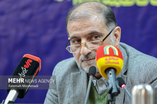 نشست هم‌اندیشی فعالیت‌های حفظ قرآن