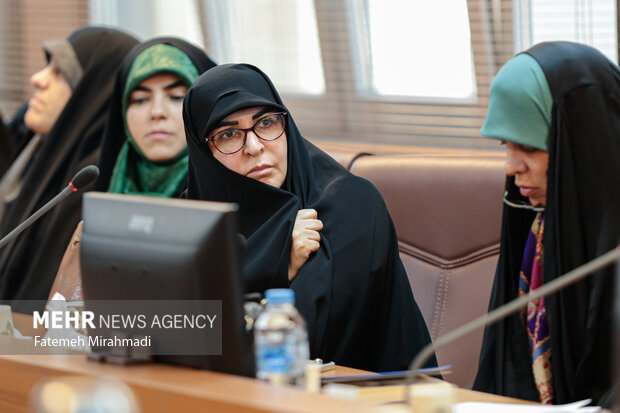 نشست هم‌اندیشی فعالیت‌های حفظ قرآن