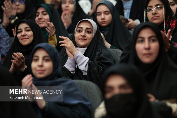 مراسم گرامیداشت سالروز ولادت حضرت فاطمه زهرا(س)