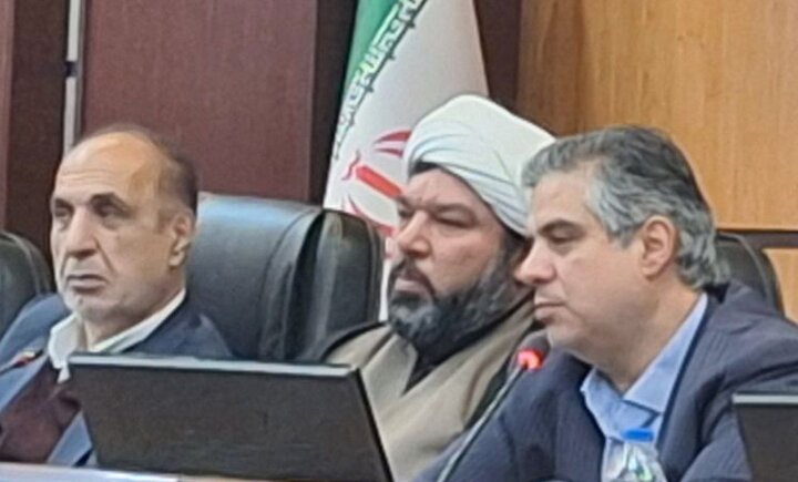 استاندار مرکزی: حضور افراد متخصص در شوراها مسیر توسعه را شتاب می بخشد