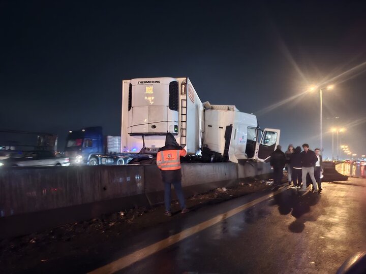 ترافیک چند کیلومتری در محور قزوین- کرج