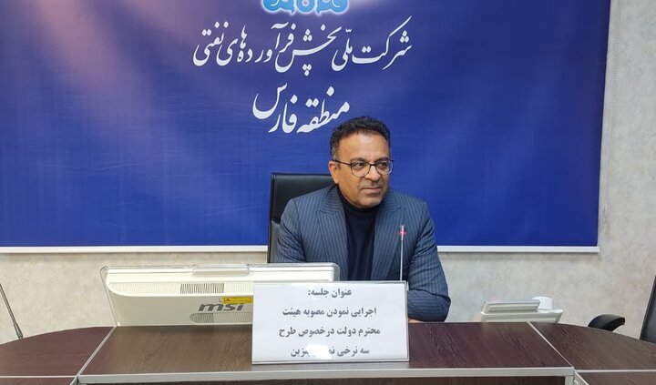 دبیری: توزیع عادلانه سوخت هدف طرح جدید نرخ بنزین در فارس است